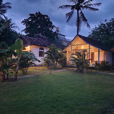 Kayu Cottage Gili Trawangan Bagian luar foto